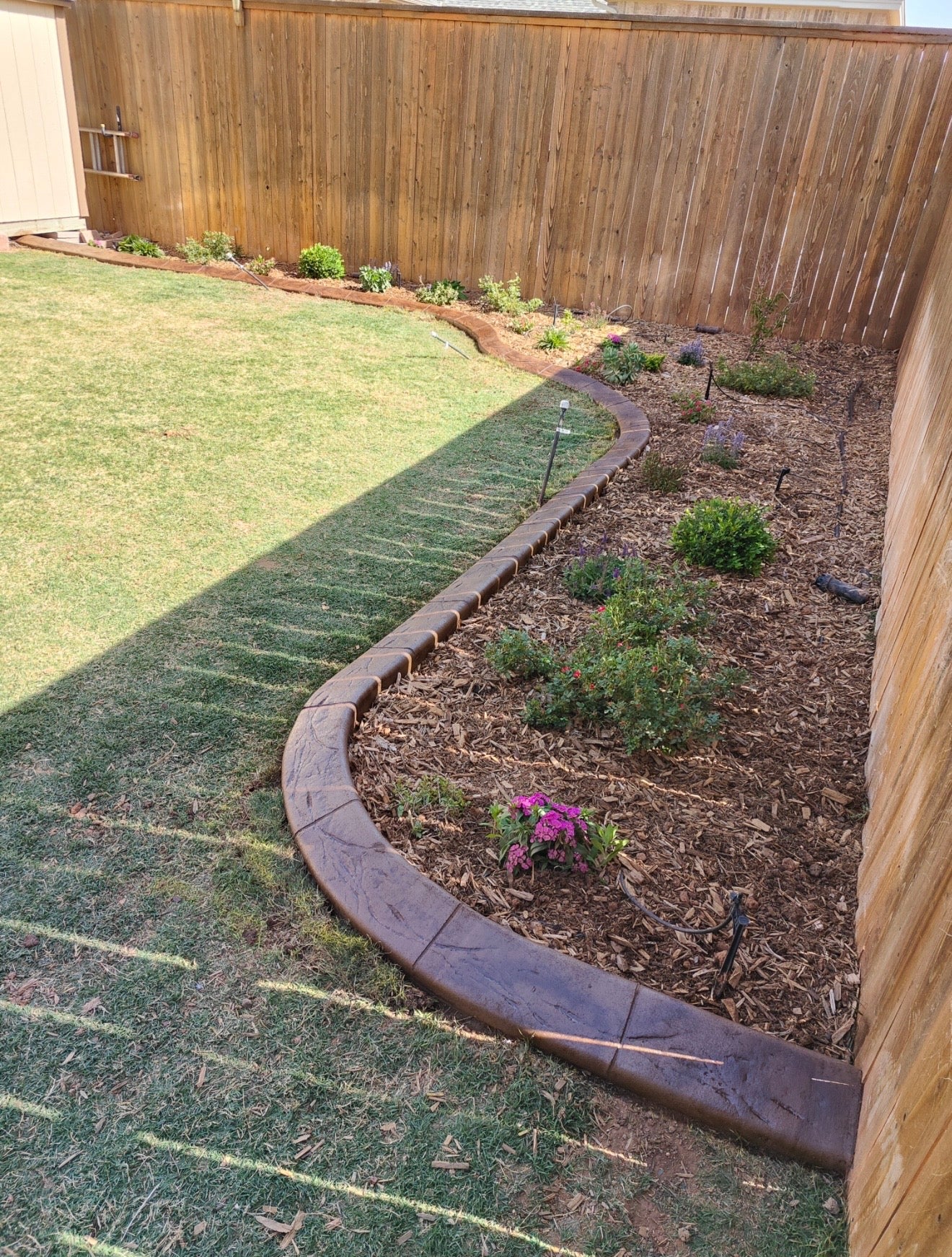 Spanish landscape curbing roller